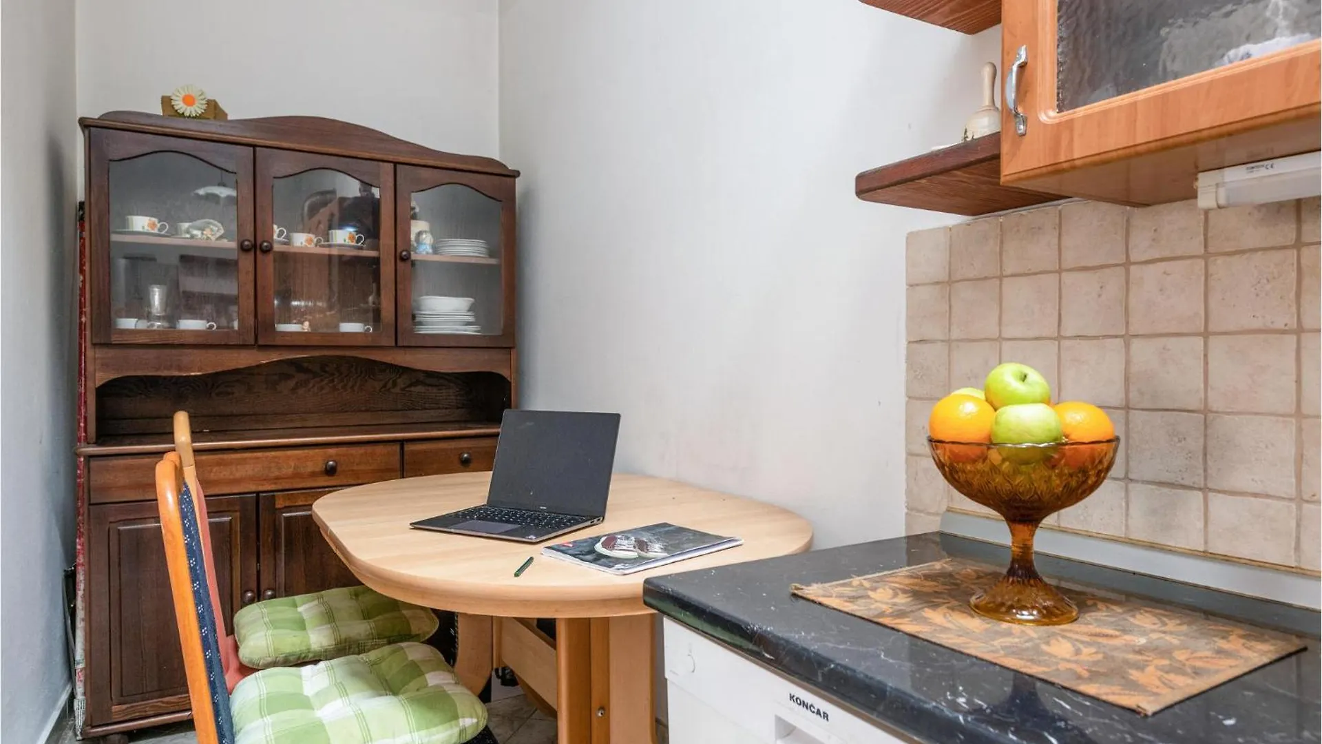 Cozy Home In Cokuni With Kitchen Mutvoran 0*,