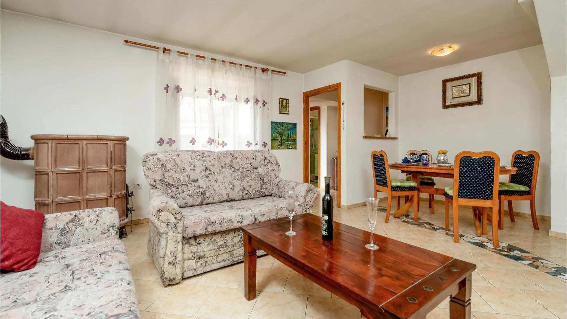 Cozy Home In Cokuni With Kitchen Mutvoran 0*,